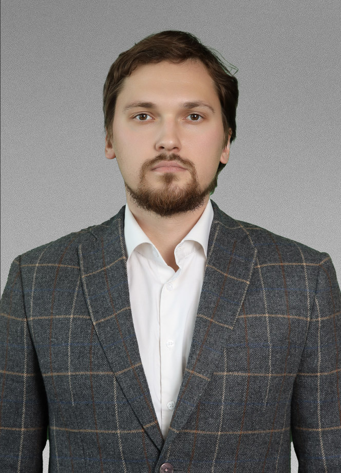 Толстиков Павел Сергеевич.